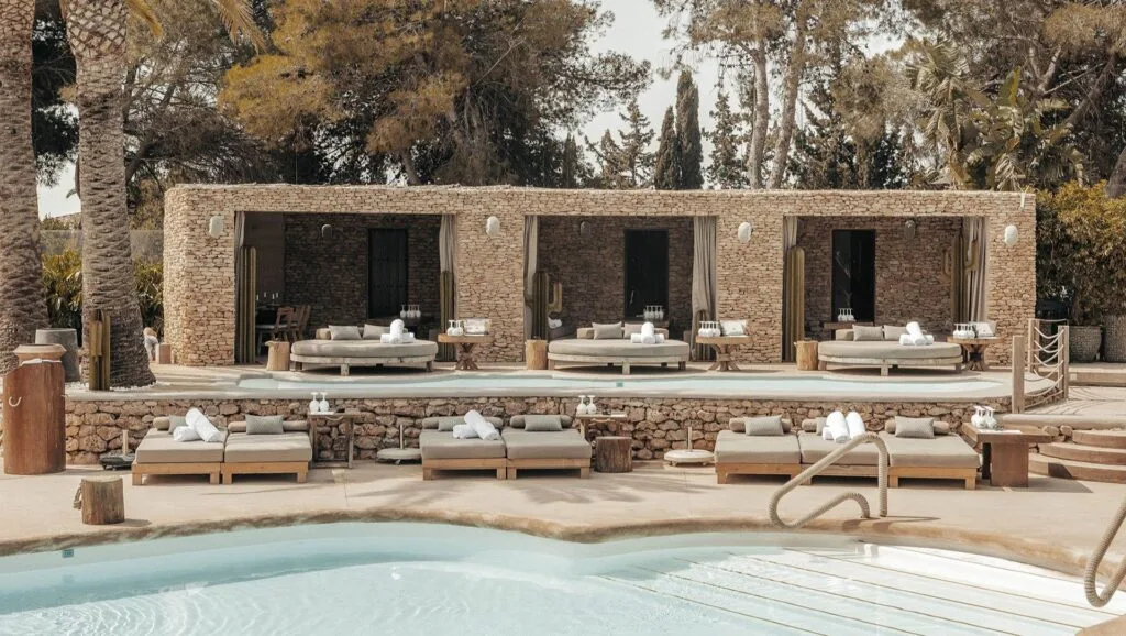 Naô Pool Club empty