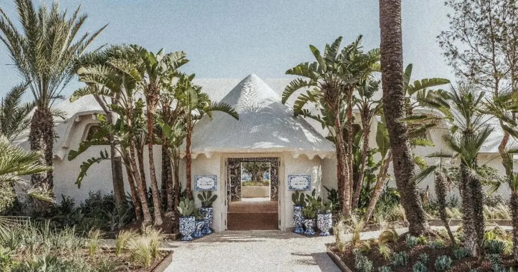 La Cabane entrance