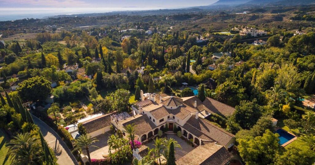 Villas for Rent in Sierra Blanca Marbella