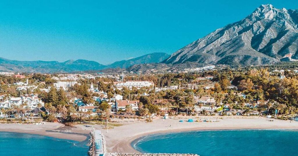 Villas for Rent in Sierra Blanca Marbella