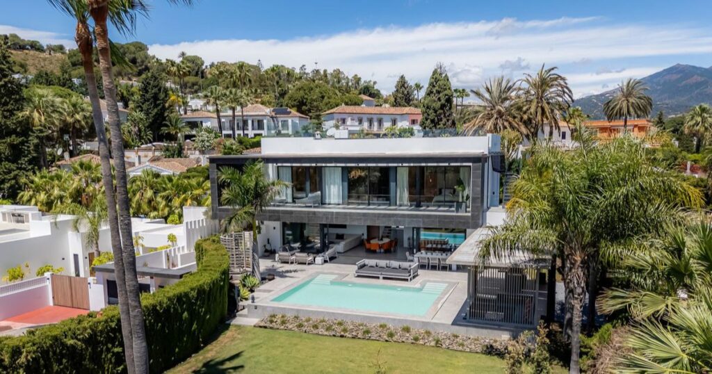 villas for rent in Nueva Andalucia