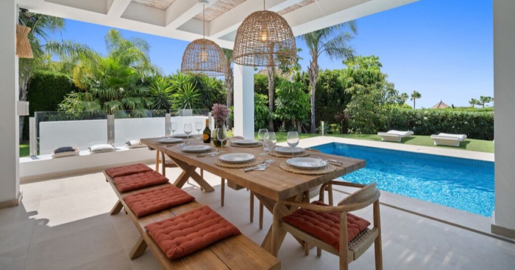 Villas for Rent in El Paraiso, Costa del Sol, Spain