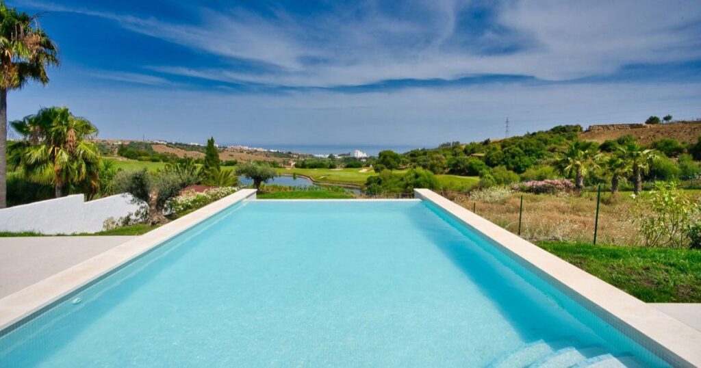Villas for Rent in Estepona, Costa del Sol, Spain