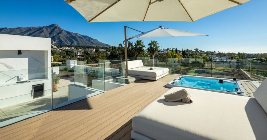 Villas for Sale in Nueva Andalucía