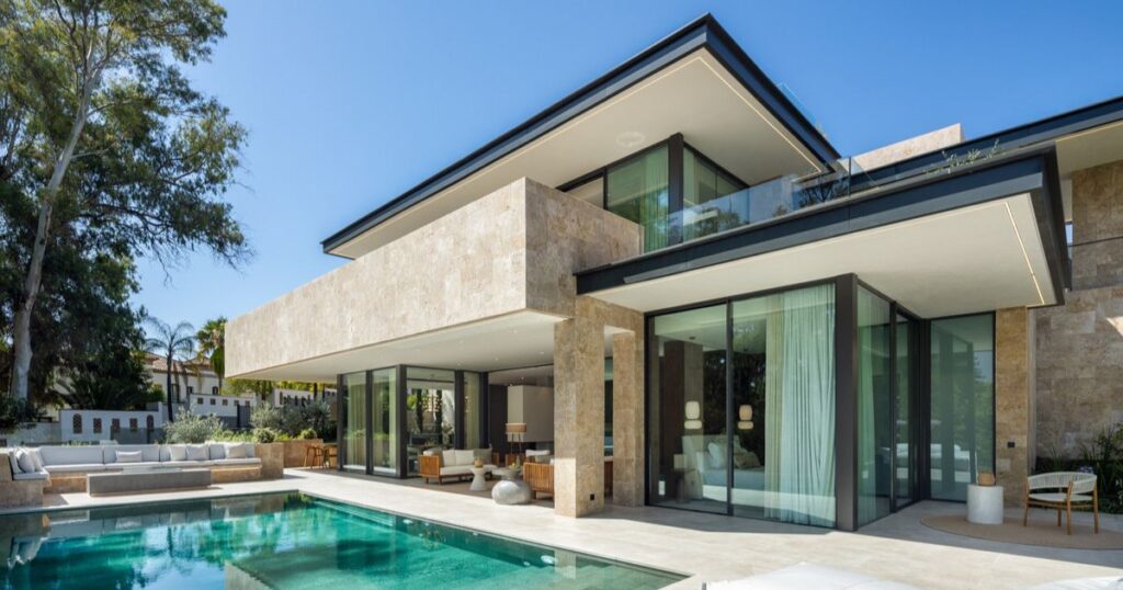 Villas for Sale in Nueva Andalucía
