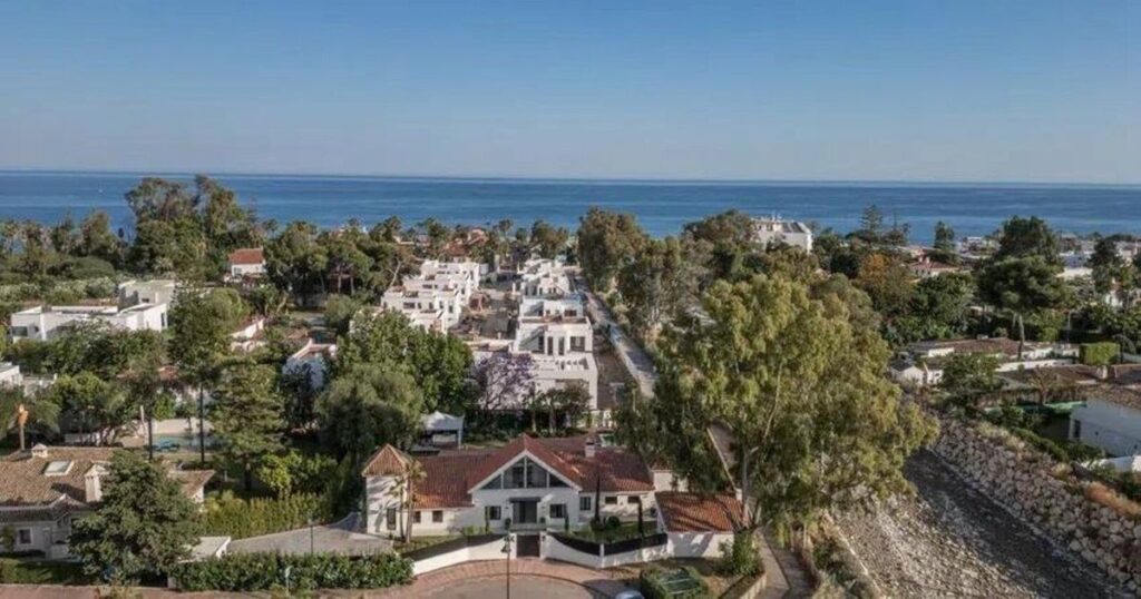 Villas for Sale in Puerto Banus