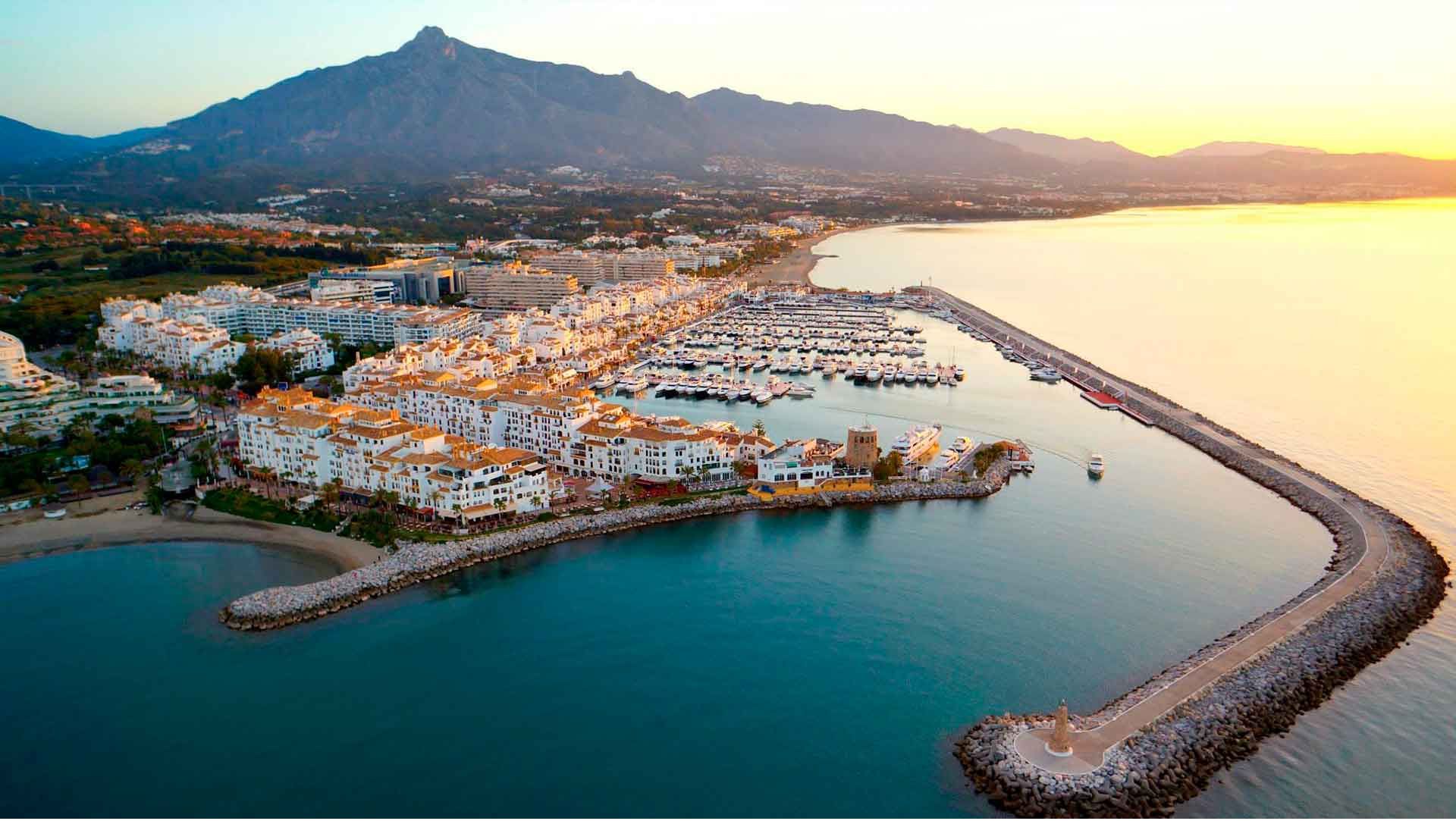 Villas for Sale in Puerto Banus