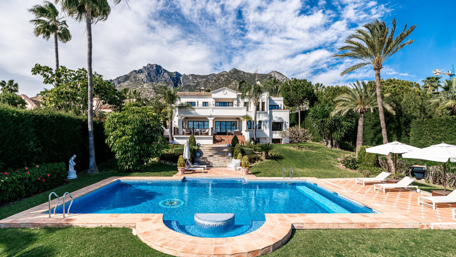 Villas for Sale in Sierra Blanca Marbella