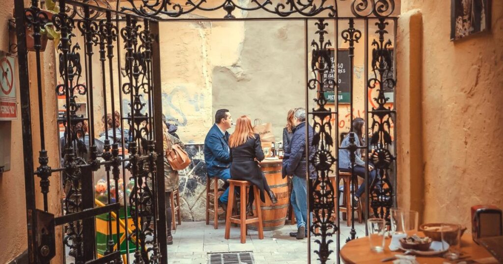 Tapas and lunch in Málaga during a Marbella to Málaga day trip