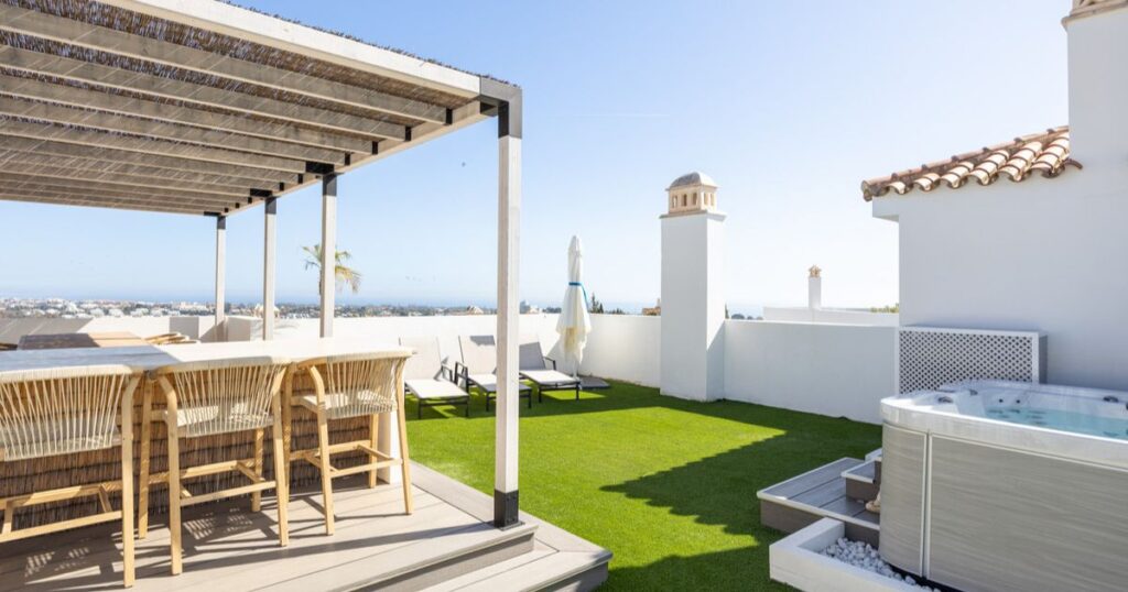 Propiedades en venta en El Paraíso, Costa del Sol, España