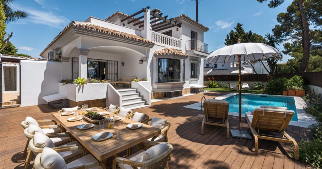 Properties For Sale in Nueva Andalucía